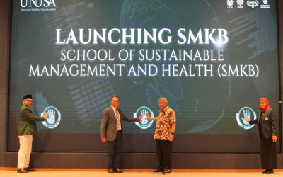 UNUSA Resmi Luncurkan SMKB dalam Seminar Internasional Berskala Global